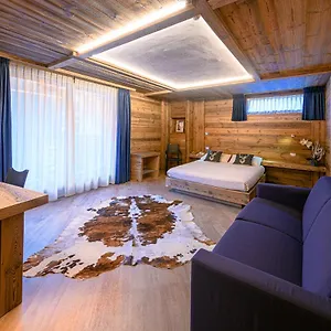 Ambrosini 4*, Aprica Italia